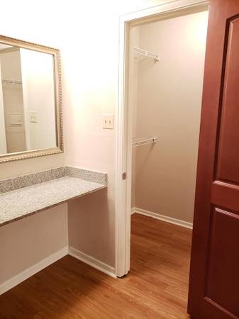 $884 / 450ft2 - Our community is in the heart of Baton Rouge! (Baton Rouge)63902943447299124
