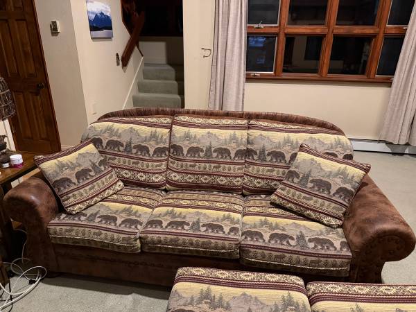 Bear Pattern Sofa (Queen bed) with 2 ottomans 1