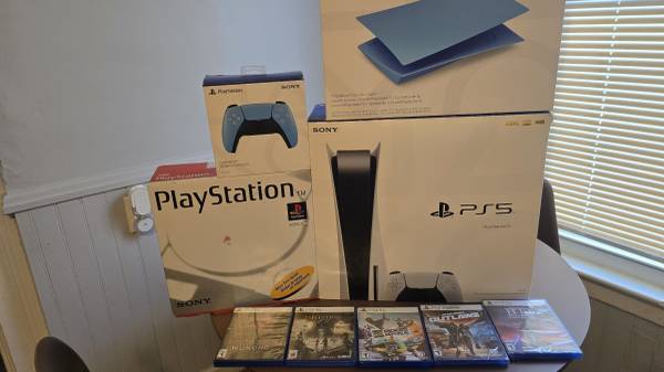 Playstation 5 console bundle 1