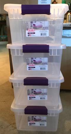 Lot of 4 Plastic containers (17'' L x 11'' W x 6 1/2'' High) 1