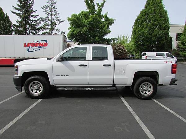 2017 Chevrolet Silverado 1500, camioneta de trabajo 4WD, motor V8 de 5.3 L, FINANCIAMIENTO DISPONIBLE - $13495.0063472647788035123