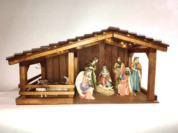 CHRISTMAS NATIVITY STABLE -- BRAND NEW! 1
