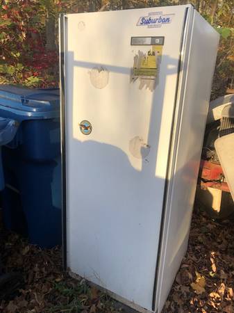 Good working old freezer upright 1