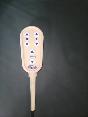 INVACARE MODELG50 ADJUSTABLE HOSPITAL BED 1