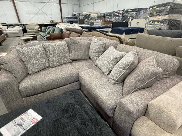 Regent park sectional 1