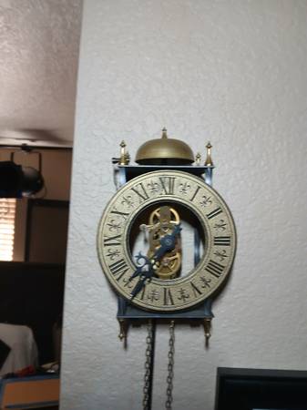 Tempus Fugit Mechanical Skeleton Wall Clock 1