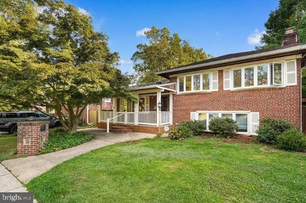 Stunning 4BR/2.5BA Single-Family Home in Garrett Park School District 1