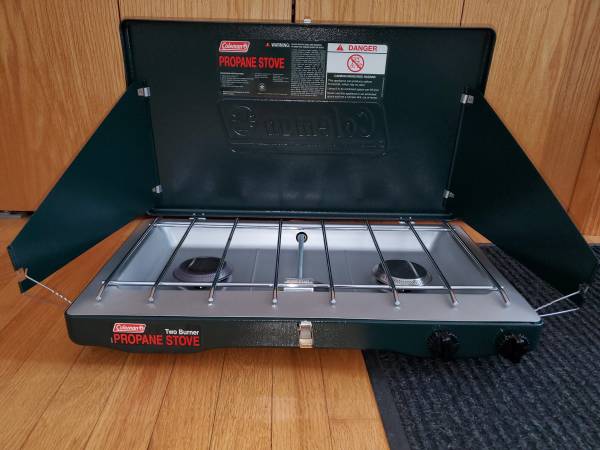 Coleman Two Burner Propane Stove 1