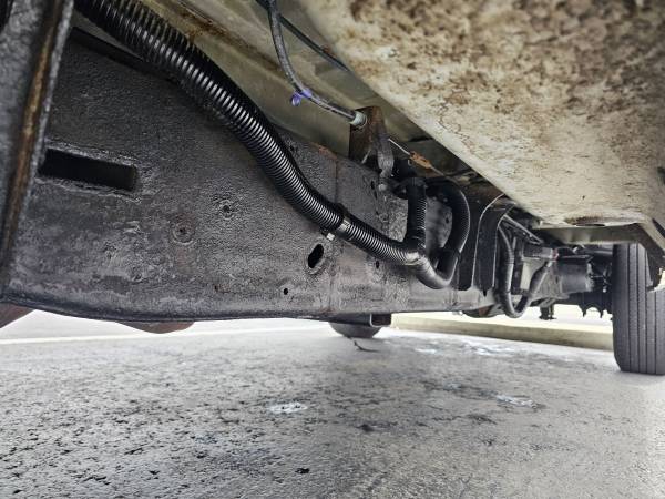 2017 GMC Savana 2500 - Photo 10