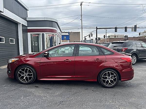 2015 Ford Focus 4 puertas Sdn SE - $11355.0063470413263617123