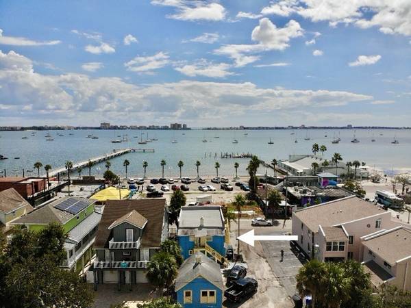 $1620.00 / 1br - 480ft2 - Completely Renovated 1 Bed, 1 Bath Apartment in Gulfport, FL - $1620/m64002493758979120