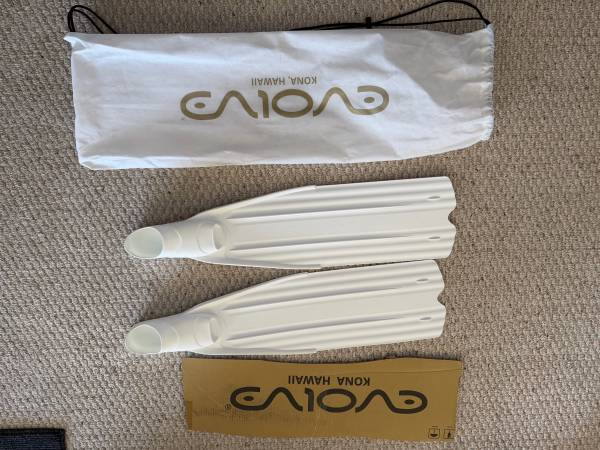 Tattoo Evolve Driving Fins XXS 1