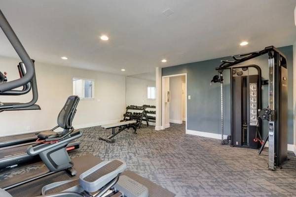 $3,220 / 2 habitaciones - 834 pies² - ¡Llama ahora y reserva! Mira, haz un recorrido y alquila con UN MES GRATIS en una casa nueva!! (san jose este)63667995140099123