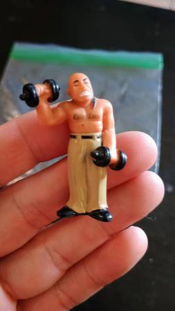 Homies chino loco gym rat figure 1