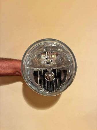 Original 2014 V Rod muscle Harley Davidson Headlight 1