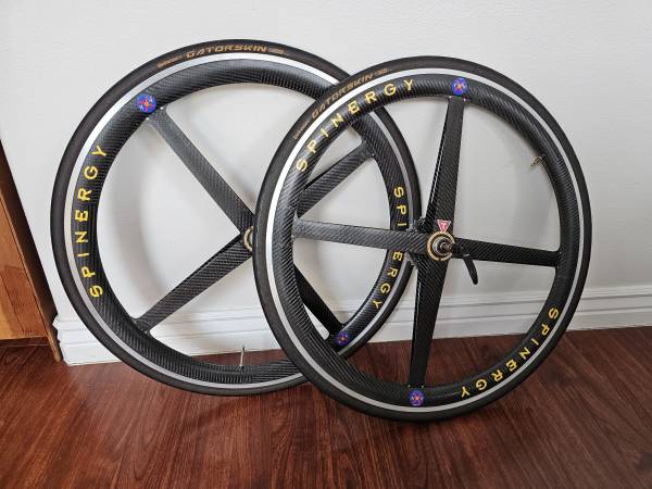 Juego de ruedas Spinergy de carbono. - $350 (Federal Way)63471372768257120