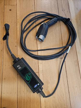 FORD Car Charger. Level 1 1