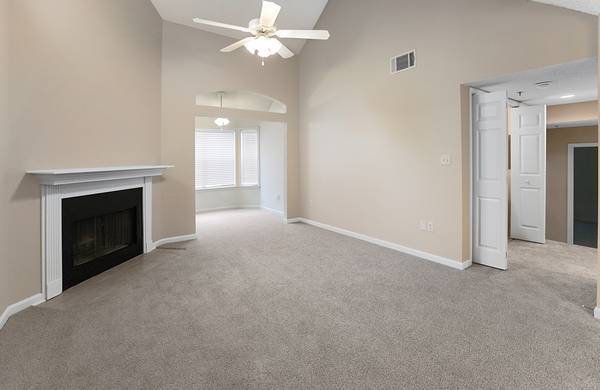 $1,750 / 2br - 1110ft2 - Two Bedroom Available Now!  Move-In Ready! (Kenner)63903539409026121