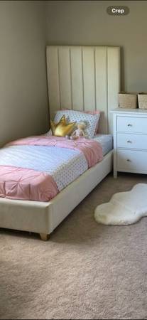 Twin bed 1
