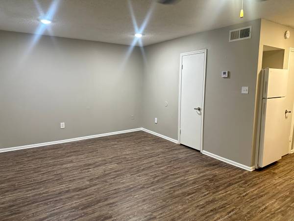 $1,029 / 1br - 608ft2 - Beautiful 1st floor unit ready for move in!63903649725827120