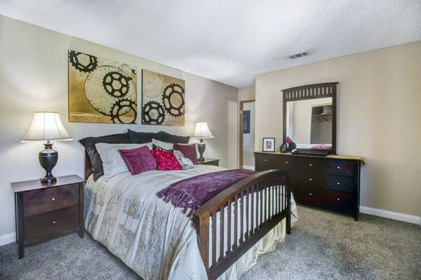 $1,550 / 2br - 1069ft2 - Bring Your Dreams to Life: Ideal Rentals Await! (Las Vegas)63907028101506123