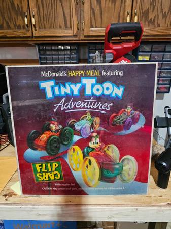 Tiny Tunes Translite 1