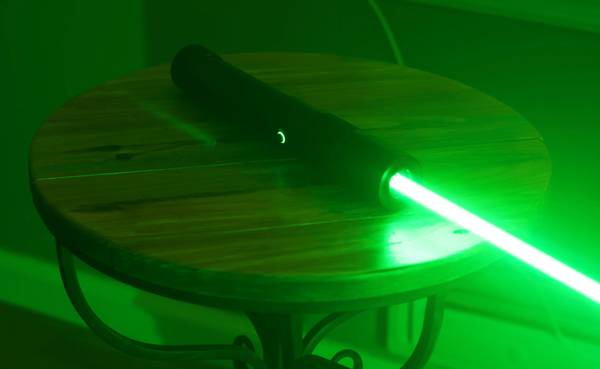 The Green Demon - 525nm Laser Pointer - EXTREME Power! 1