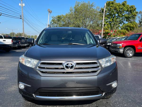 2013 Toyota Highlander 4WD 4dr V6 (Natl) - $16,995 (1634 NW Broad St Murfreesboro, TN 37129)63621475899009121