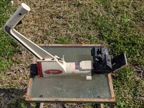 Hid-Fast Decking Tool- Pneumatic 1