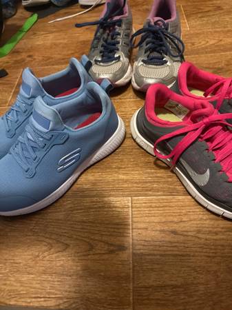 Women’s shoes size 6 1