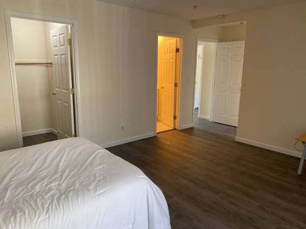 $1,200 / 1br - 250ft2 - Master Bedroom for Share (fremont / union city / newark)63823030688003123