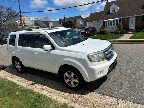 2011 honda pilot EXL - $9,300 (Hempstead)63654716264195121