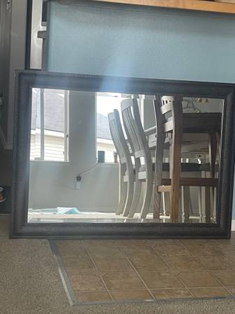 Mirror - $80 (anchorage)63470289754881123