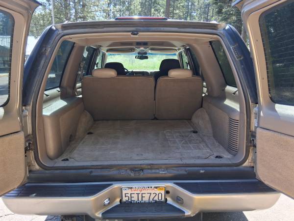 2000 Chevy Tahoe Z71 4WD - $3,50063617780604545124