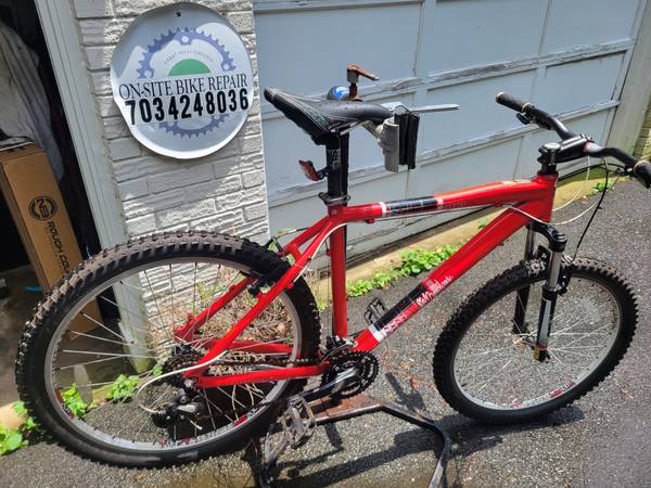 Diamondback mountain bike 1