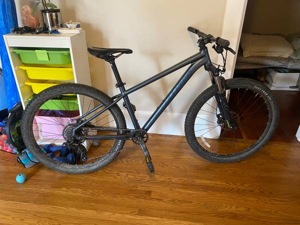 Specialized 2023 Rock Hopper Mountain Bike 1