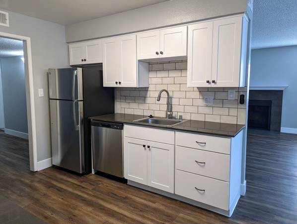 $2,425 / 1br - 703ft2 - 24-hour online rent payment, Hayward CA, 1/BD (hayward / castro valley)63928540101378121