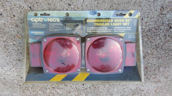 NEW Optronics Submersible Trailer Light Set 1