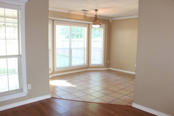 $2,000 / 4br - 1789ft2 - Spacious 4BR Home in Shenandoah – Updated Kitchen, Big Backyard, CSISD (Shenandoah)63885126645121123