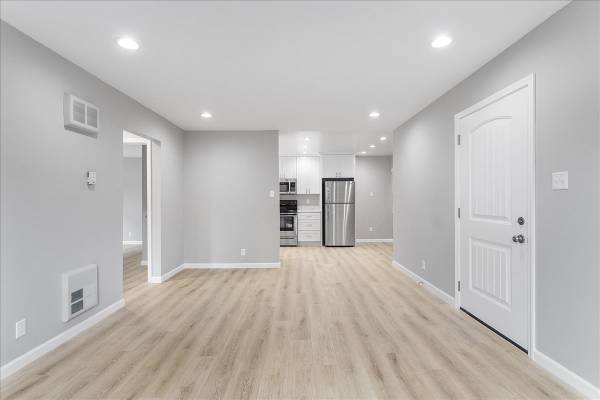$2,700 / 2br - 1212 Regent St #B - 2 bedroom | 1 bathroom (alameda)63880013711747124