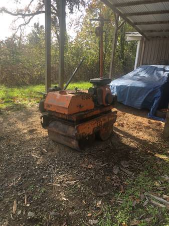 Mikasa Roller compactor 1