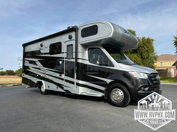 2024 Sunseeker 2400T Class C RV for rent – ideal adventure motorhome 1