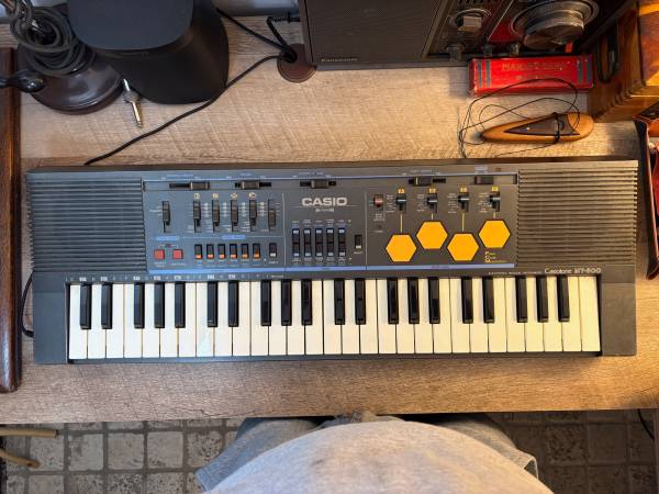 Casiotone MT-500 synthesizer - musical instruments - by owner