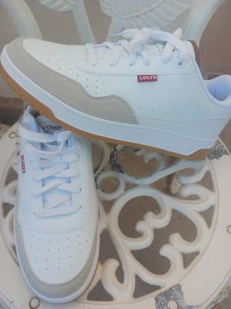 ✨NEW LEVIS  sneakers  #9.5 USA 1