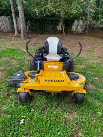 2018 hustler raptor SD zero turn mower 1