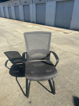 Single comfortable chair 1