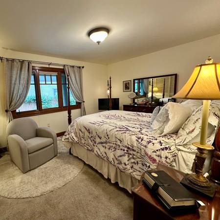 $1,150 / 1br - Hermosa casa privada frente al agua (Everett/lago Stevens)63659632129793120