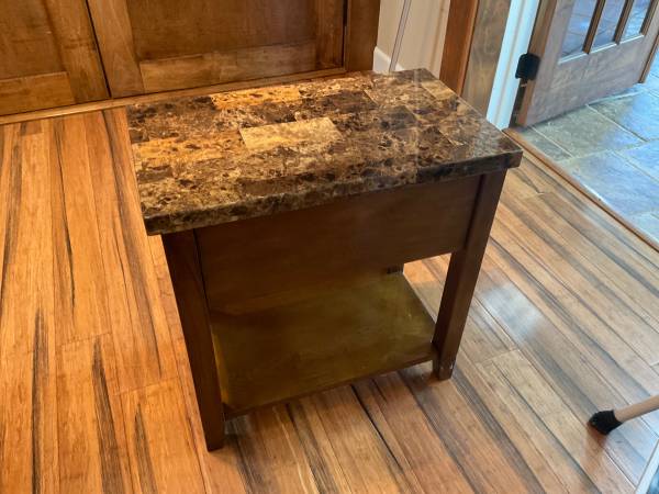 End table with drawer 1