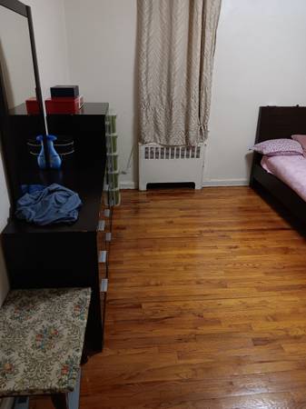 $2,100 / 1br - BEAUTIFUL1BED WITH HEAT INC, W/D IN B/D, PARKING AVAILABLE. CLOSE PARK (WHITESTONE)64033457544577123