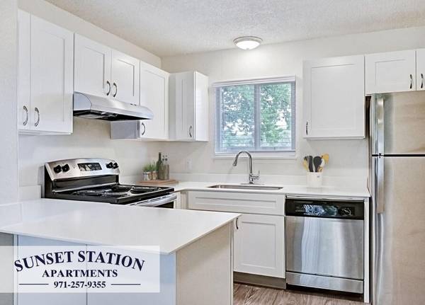 $1,495 / 2br - FRIDAY OPEN HOUSE @ NOON! - Private Courtyard + Game Room (Beaverton)63867269602819120
